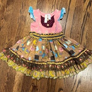 Matilda Jane girls size 2 dress. Paint by numbers. very good condition.